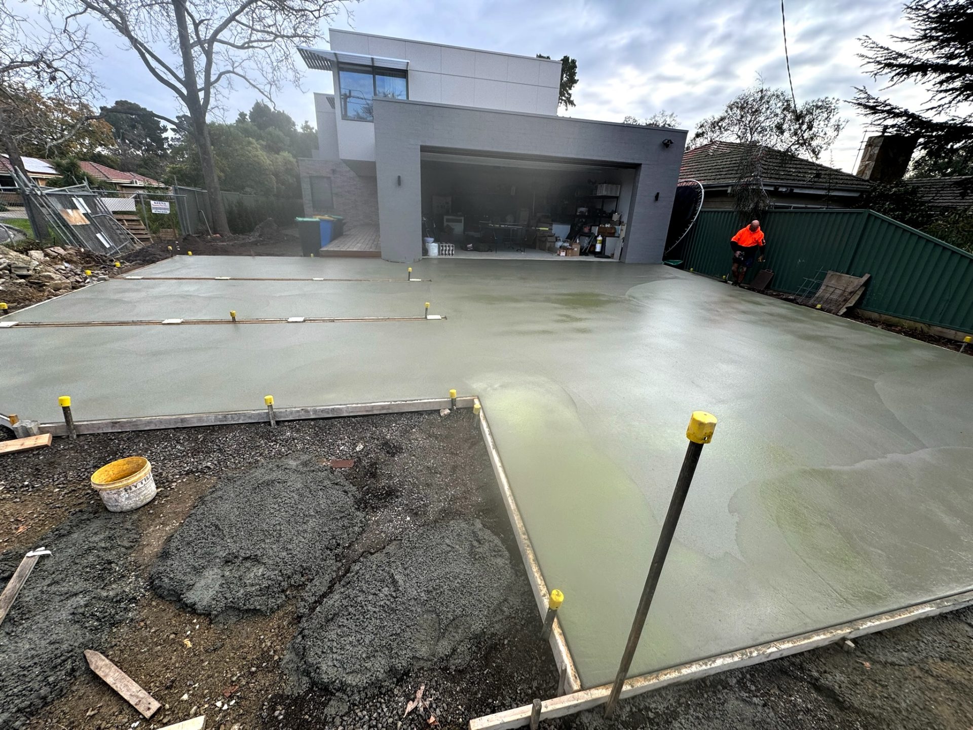 DOMESTIC CONCRETING